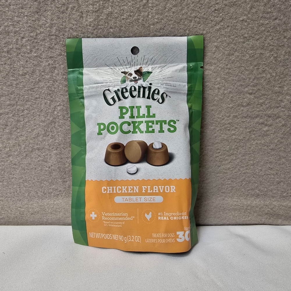 Greenies Chicken Flavor Pill Pockets Tablet Size Dog Treat - 7.9 oz NEW